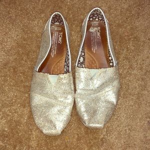 TOMS Slip Ons
